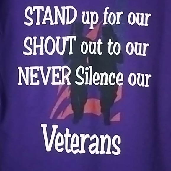 Gildan Stand Up for our Veterans T shirt. - Picture 3 of 5